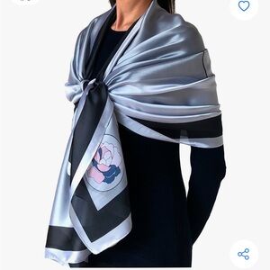 Floral Patterned Silk Shawl/ palatine/ Scarf